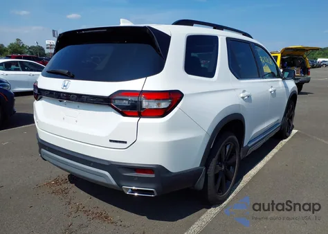 2024 Honda Pilot Touring из США, поврежденный, VIN 5FNYG1H77RB007354